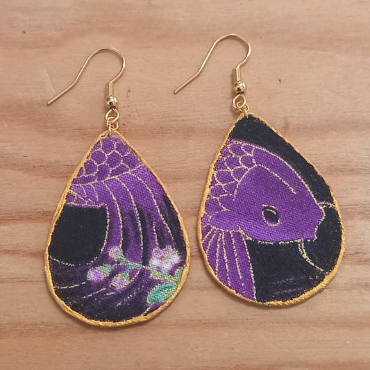 Brincos Koi Roxo